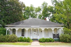 Van Tuyll House entrance