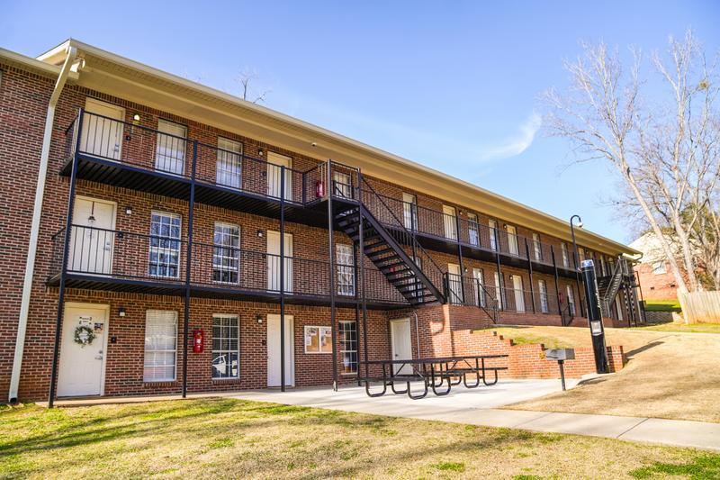 College Creek Apartments