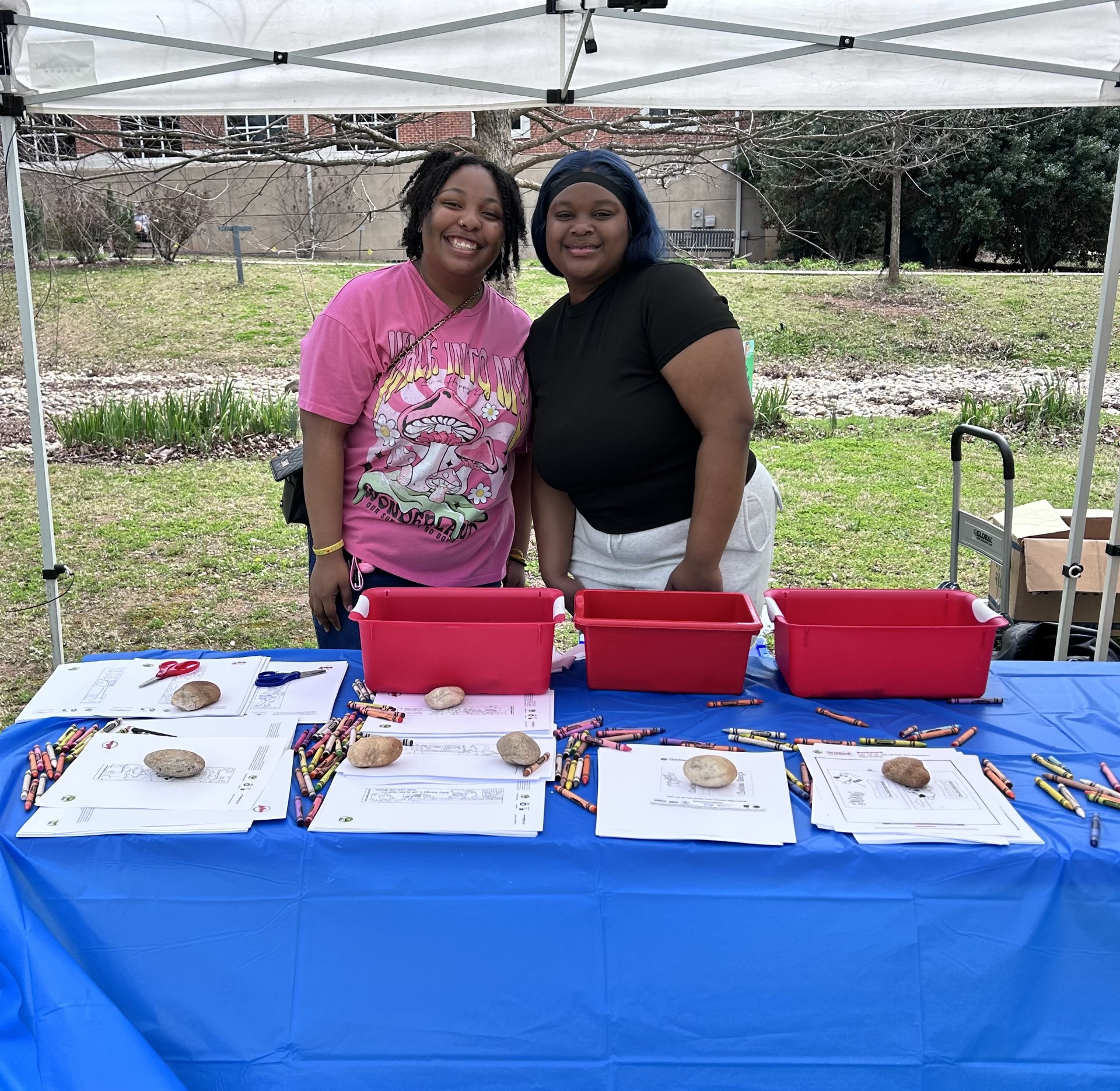 Vallo Volunteers at APTV Bookfest 3.8.2025